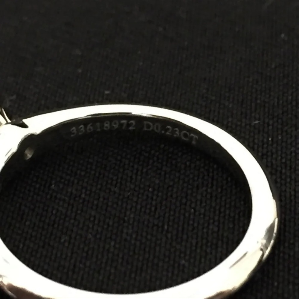 NEW Tiffany&Co. Sz 6 Platinum VS1 Round Brilliant Diamond Ring w/Paperwork - Picture 9 of 13